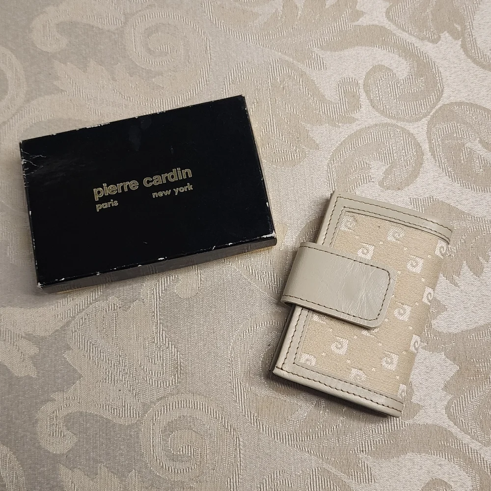 Pierre Cardin Vintage Key Holder Leather Canvas Monogram 6 Ring New in Box